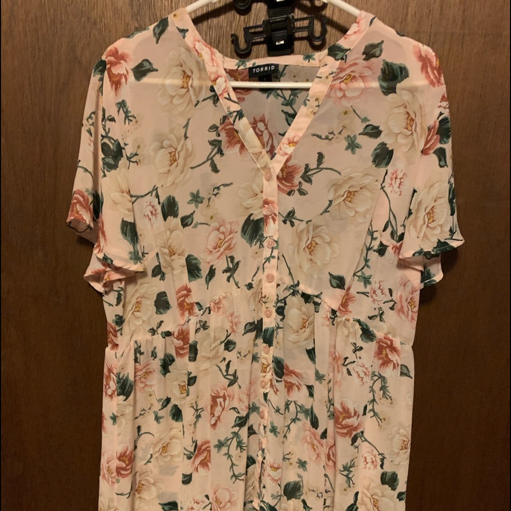 Super cute high low torrid